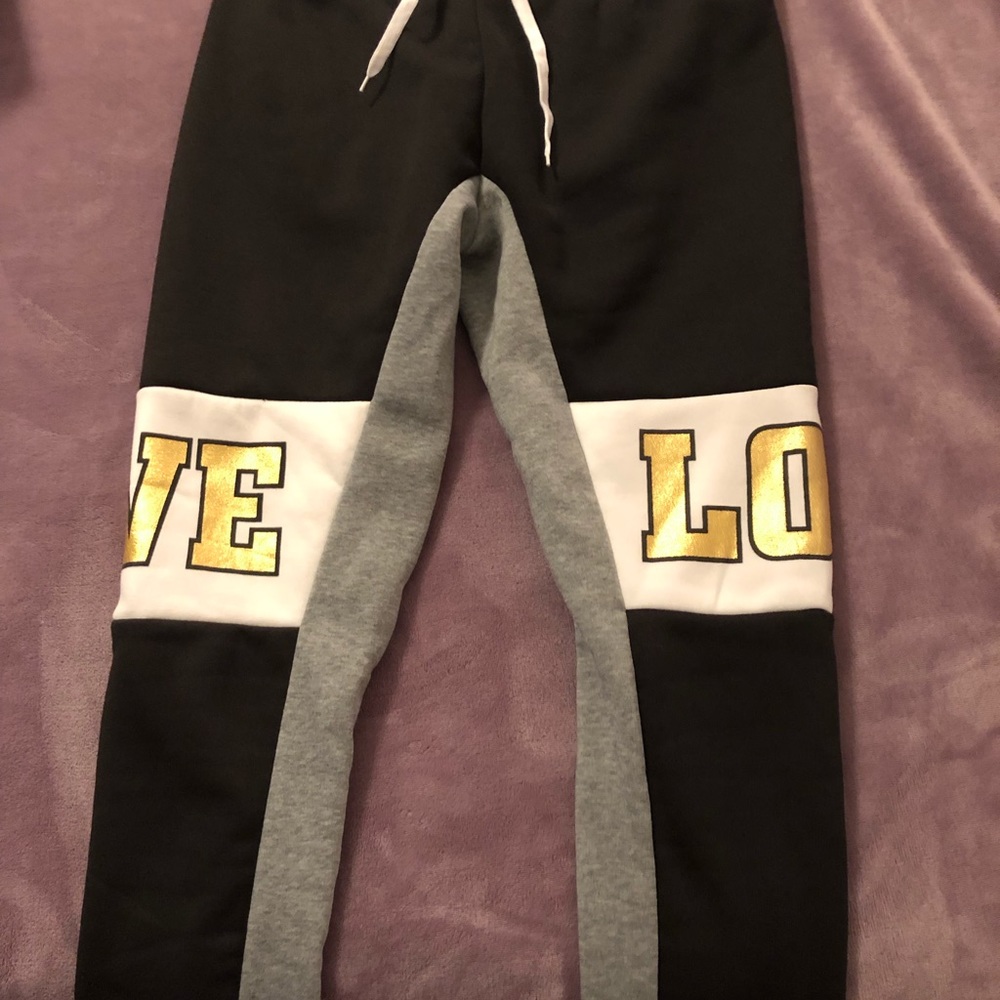 Brand new Love stretch pants